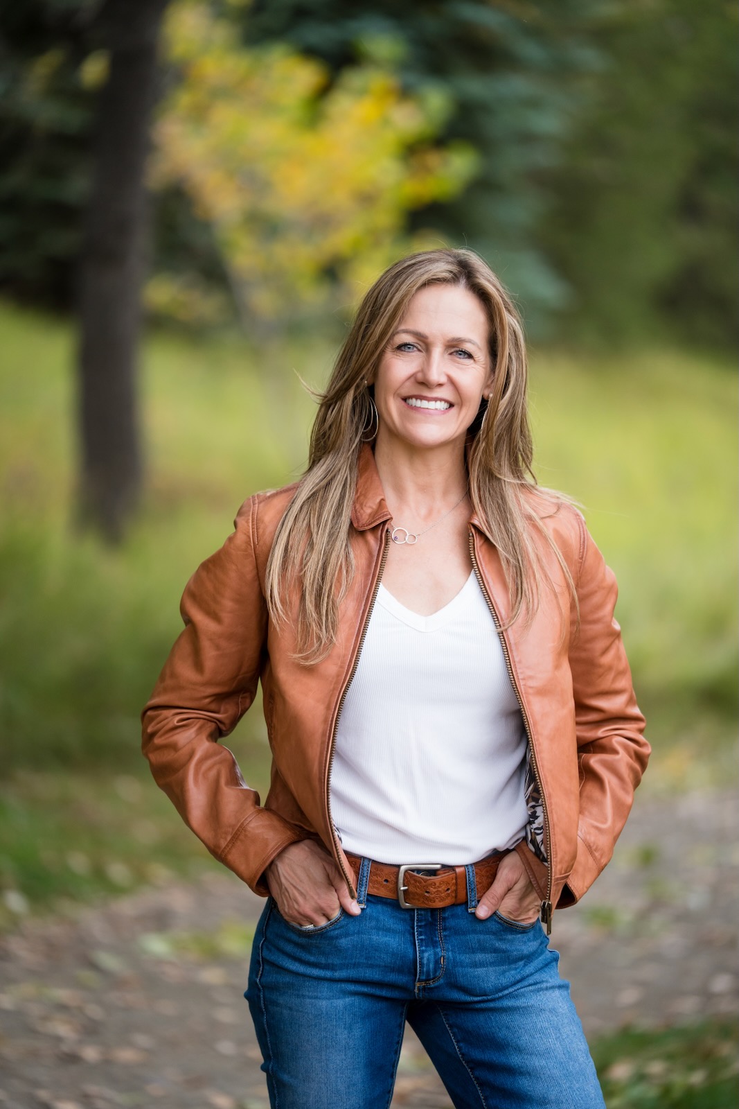 Portrait of Wendee Vezzetti, M.Ed., Colorado wedding officiant